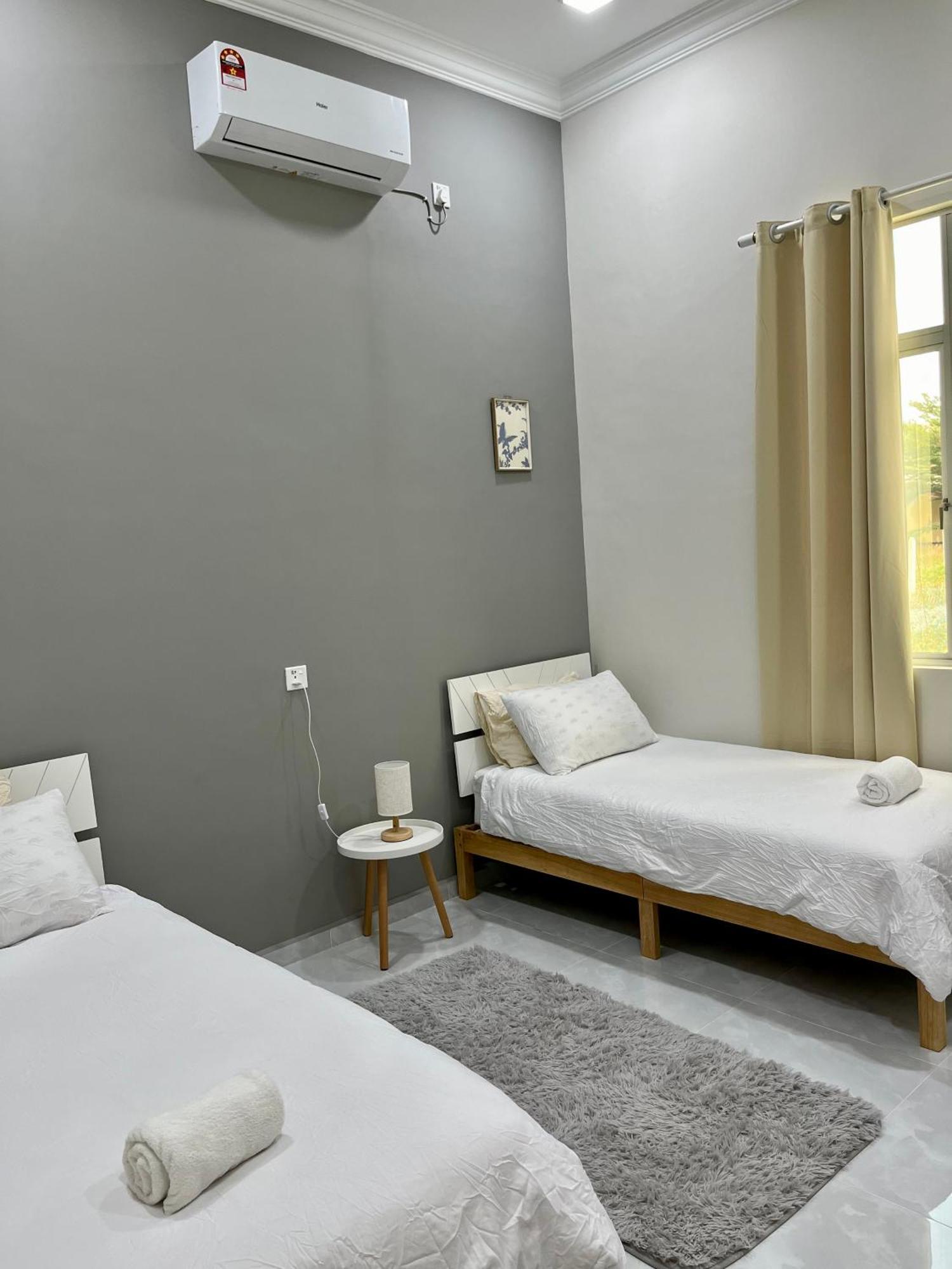 The Broms Villa Kuala Terengganu Eksteriør billede